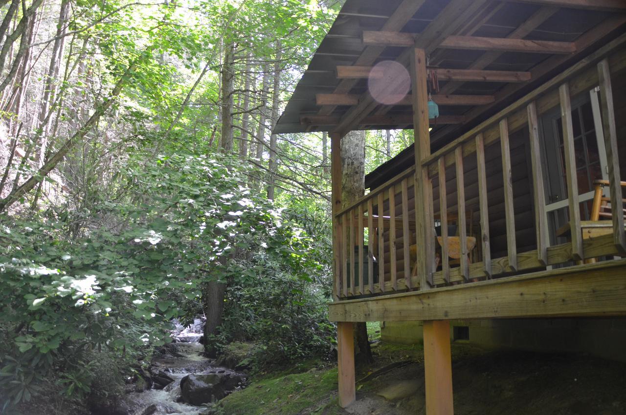 Panther Creek Cabins Cherokee Exterior photo